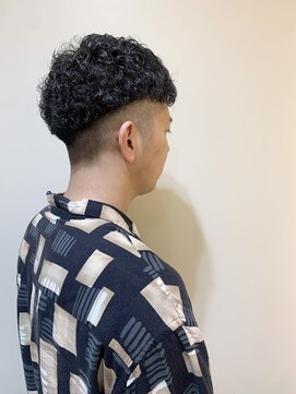 アルティーナ(altina) mensハードパーマスタイル