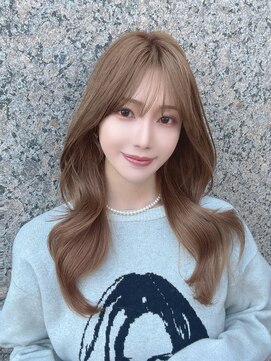 アフロート ルヴア(AFLOAT RUVUA) 小顔似合わせカットフェミニンロングレイヤーラテカラー