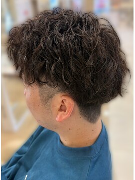 ルース 可児店(luz) 細め波打ちパーマ