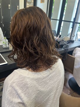 ヘアーラウンジ アンフィ 井土ヶ谷(Hair Lounge Anphi) ウェーブパーマ