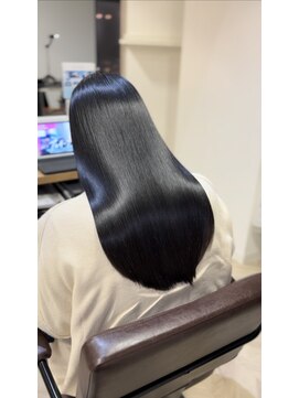 ボタニウム バイ アールサロン(BOTANIUM by RrSALON) 繰り返す事でより艶々に!最新RrSALON HYDRO XEトリートメント