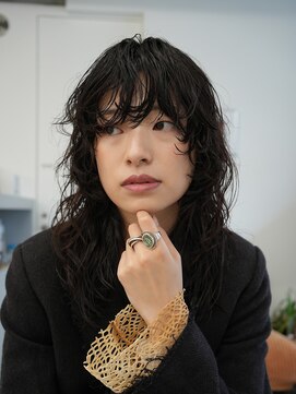 ミディアムウルフスパイラルパーマ札幌駅大通駅バスセンター駅