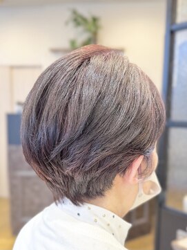 シュヴー 築地(CHEVEUX) 明るい白髪染め/白髪ぼかし/丸みショート/40代/50代/60代/