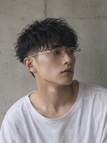 ビビッドオー(vivid/O)&nbsp;テーパーフェード刈り上げショートウェーブヘア