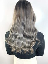 ケイト(kate)&nbsp;【Kate 大宮】バレイヤージュ×マットシルバー