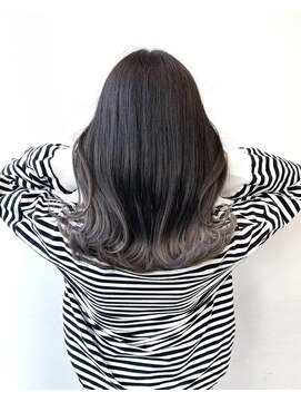 アライブ キチジョウジ(ALIVE Kichijoji) 【ALIVE吉祥寺】シルバーグレージュグラデーションカラー