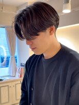 キャンバス バイ ネオリーブ 横浜西口(Canvas by neo.)&nbsp;ニュアンスパーマ センターパート ツーブロック 刈り上げ