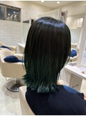 グラデーションで遊べるオリーブカラー