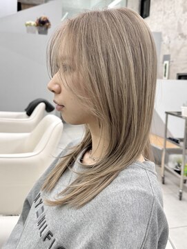 ソワネ 表参道(soigne) 表参道酸性ストレートパーマ艶髪セミロングレイヤーベージュ20代