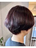ショートボブ×カシスレッド