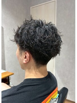 ビス リアン 川口店(Vis lien) 毛流れセンターパート無造作パーマツーブロック刈り上げ