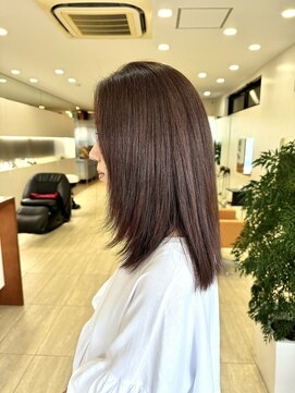 鎖骨レングスローレイヤースタイル