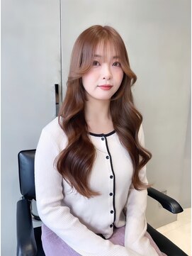 ヘアサロン ガリカ 表参道(hair salon Gallica) 【田中杏実】ほんのりピンクが入った透明感のあるベージュカラー