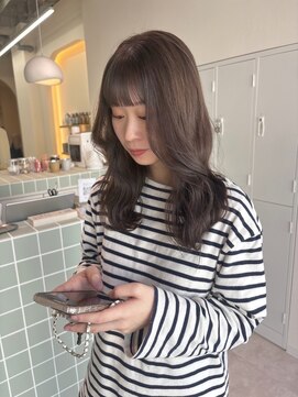 ネウィベルシア 名駅(newi belsia) 髪質改善　こなれ巻き　ナチュラルブラウン　前髪カット