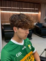 リッチブランドアンドコー(Rich Brand&Co) スペインカール ハイライトカラー メンズカット メンズパーマ