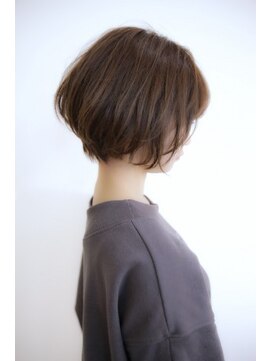 キャンバス バイ ネオリーブ 横浜西口(Canvas by neo.) 大人可愛い小顔丸みショートボブ　サイド似合わせ　ベージュ横浜