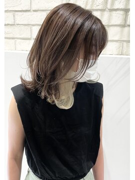 トルネード(TORNADO) 20代30代40代 韓国ヘア インナーカラー くびれミディ M928