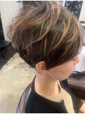 【ショートカット】丸みショート×ハイライト40代50代