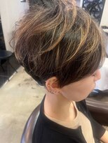 OHI 赤羽店 【ショートカット】丸みショート×ハイライト40代50代