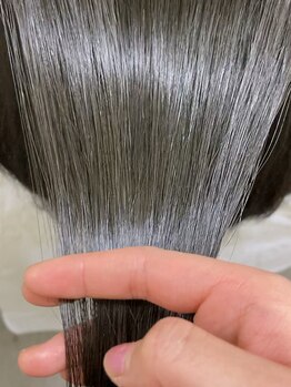 ニューヨーク 根津店の写真/話題の酸熱トリートメントやTOKIO取扱◎あなたに合ったケアをご提案！髪質改善で髪本来の美しさを実現♪
