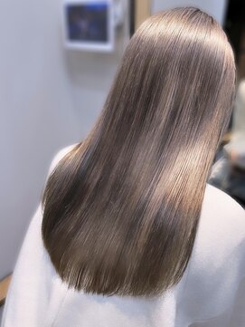 ボイスヘア(voice hair) 20代30代40代艶感ストレートアッシュグレージュ透明感ロング