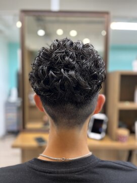 ヘアジーナ(Hair Jina) メンズパーマ☆スペインカール