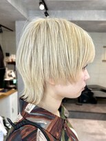 ブルック(BROOK)&nbsp;ホワイトベージュマッシュウルフ【BROOK 千歳烏山】