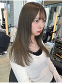 グレージュ/レイヤーカット