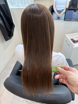 エミュスト(Emuest) 髪質改善トリートメント