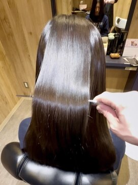 うる艶美髪縮毛矯正【カミケンパセオ/福島】