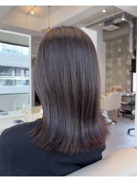 フィックス(FIX) 艶々まとまるミディアムボブ