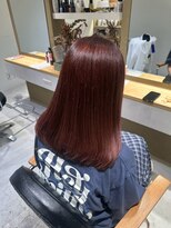 スリー(THREE)&nbsp;【セミロング】うるツヤ上品レッドカラーで垢抜け