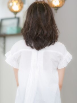 ヴィアラ 自由が丘(VIALA) 【VIALA 自由が丘】フェミニン×ミディアム