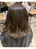 ベージュグラデーションカラー