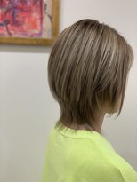 バニティー ヘア(Vanity hair)&nbsp;ミディアムレイヤー