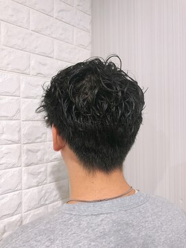 アーク エマーブル(Ark aimable) 後ろスッキリ、ナチュラルパーマ