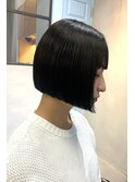 ぱつっとボブ_黒髪クールショート