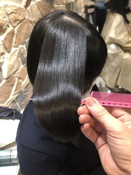 ヘアリゾートユア 新大久保店(hair resort YuA) サイエンスアクア【新大久保　トリートメント】