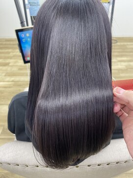 ホワイト(WHITE HAIR@NICOLA) ピンクバイオレット×高濃度水素髪質改善