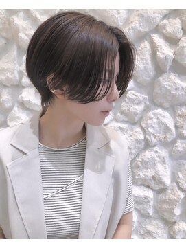 モアナ バイ ヘッドライト 駒沢大学店(Moana by HEADLIGHT) Moana【駒沢】#センターパート#ショートボブ#ハンサムショート