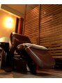 アドア(ADOR) 半個室ヘッドスパルームでくつろぎのひと時を