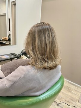 ルシードスタイルサワ(LUCIDO STYLE sawa) 20代30代40代アッシュカラーイルミナカラー透明感ナチュラル