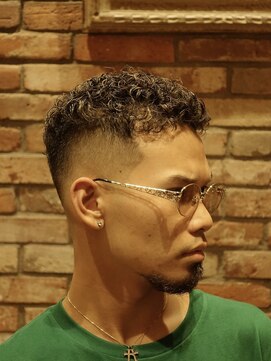 ヒロギンザバーバーショップ 丸の内店(HIRO GINZA BARBER SHOP) ネイマールパーマ【東京/バーバー/フェードパーマ】