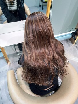 ロンドメリア 天神大名店(Lond Melia) ★くびレイヤーエモージュインナーグレージュ前髪ピンクベージュ