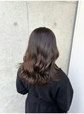 オリーブベージュ