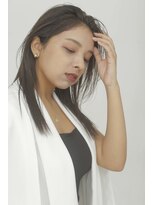 ニーゼロゼロナナ(2007)&nbsp;軽めレイヤーカット