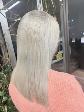 ヴィフ 大船(VIF) バレイヤージュ/ハイライト/ダブルカラー/ケアブリーチ/ボブ