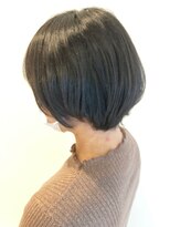 スタジオ アルファプラス 日暮里店(studio α+)&nbsp;ステップボーンカットカットボブショートハイライト白髪ぼかし