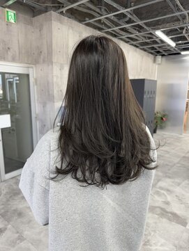 エヴァン(HEVIN) ブリーチなしカラー☆ 6トーンオリーブブラウン　レイヤーカット