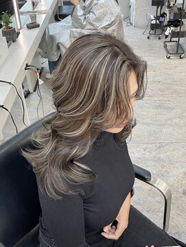 ブレンド 渋谷(BLend) マチルダボブ前髪ハイライトグレージュ